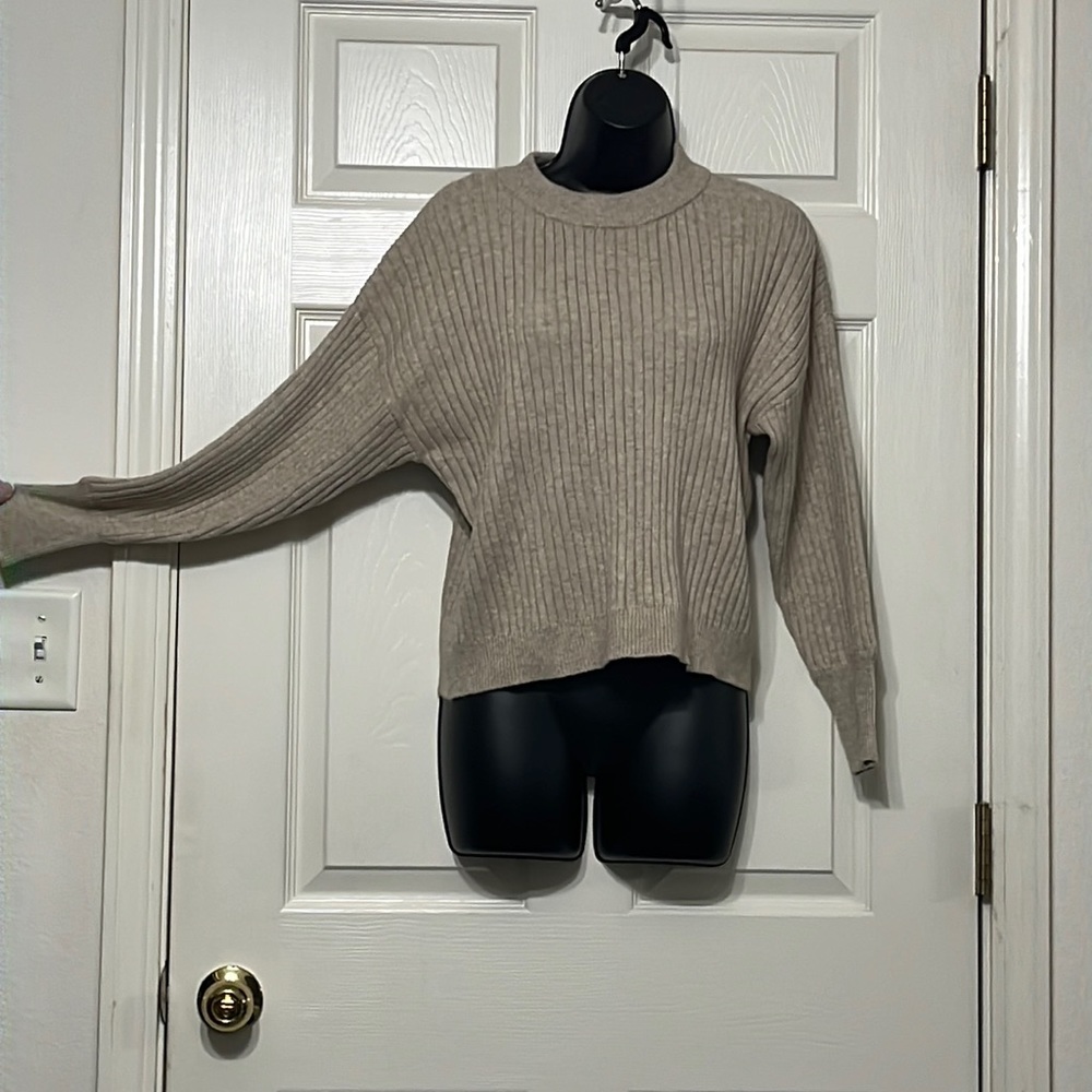 NWOT tan sweater size M/L